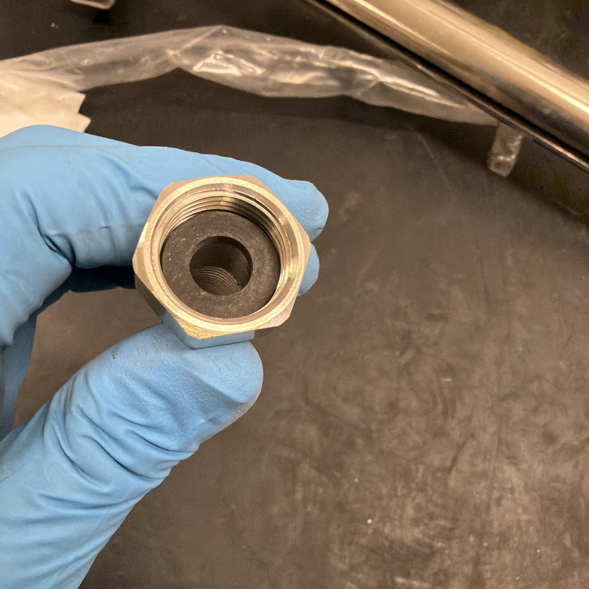Enolgas Tubo Flessibile Estensibile Inox per Acqua 300 mm2