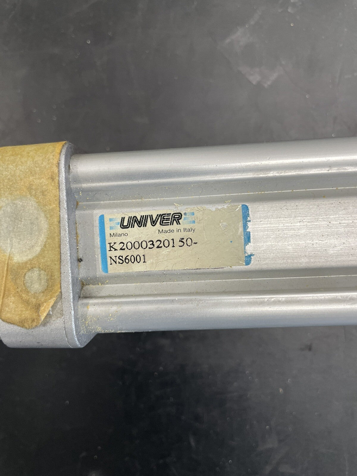Univer K2000320150 Cilindro Pneumatico ISO NS-60011