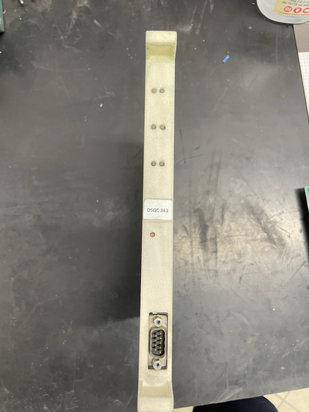 ABB DSQC363 3HAC1462-1 Scheda I/O Robot ABB1