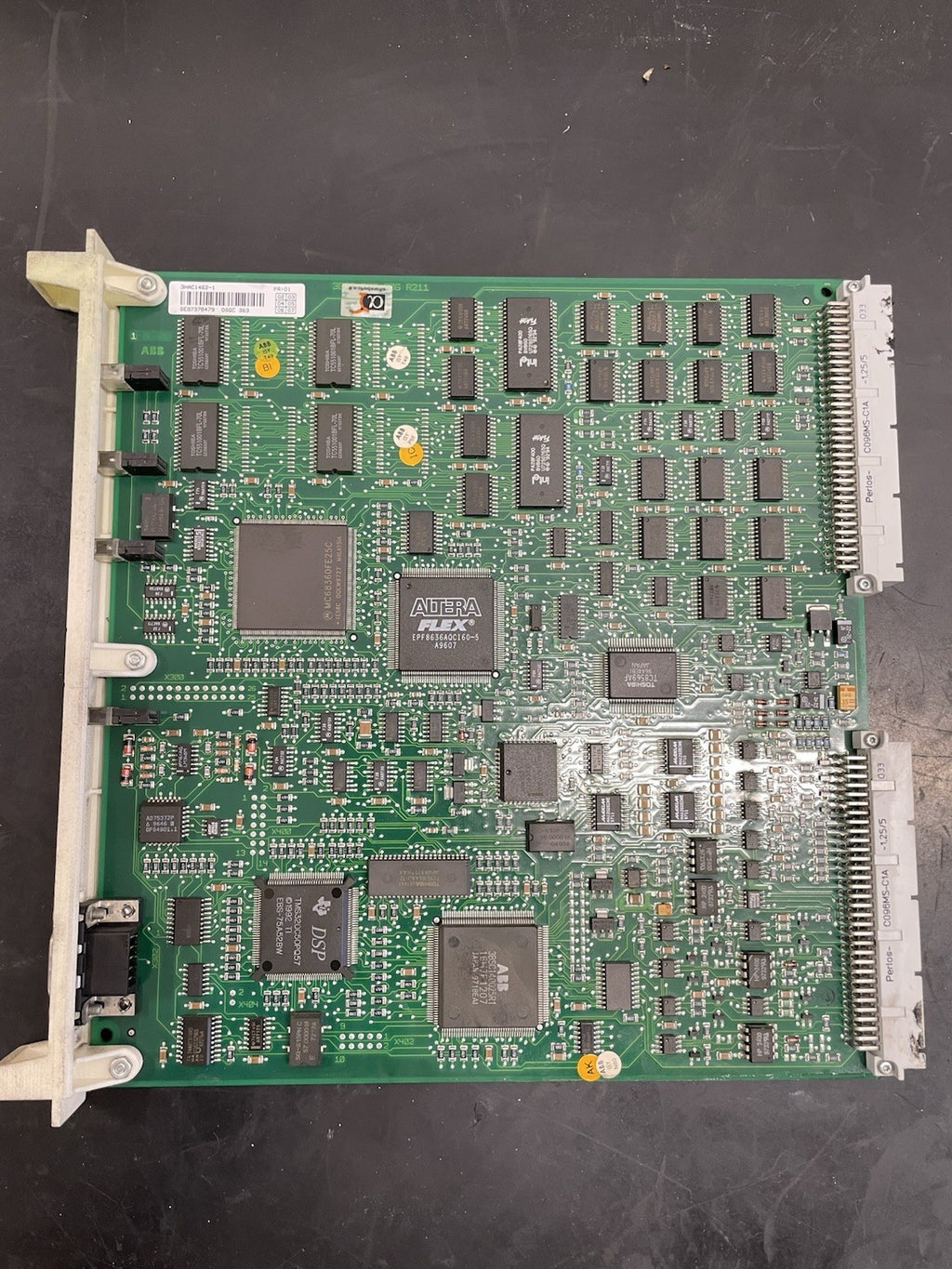 ABB DSQC363 3HAC1462-1 Scheda I/O Robot ABB0