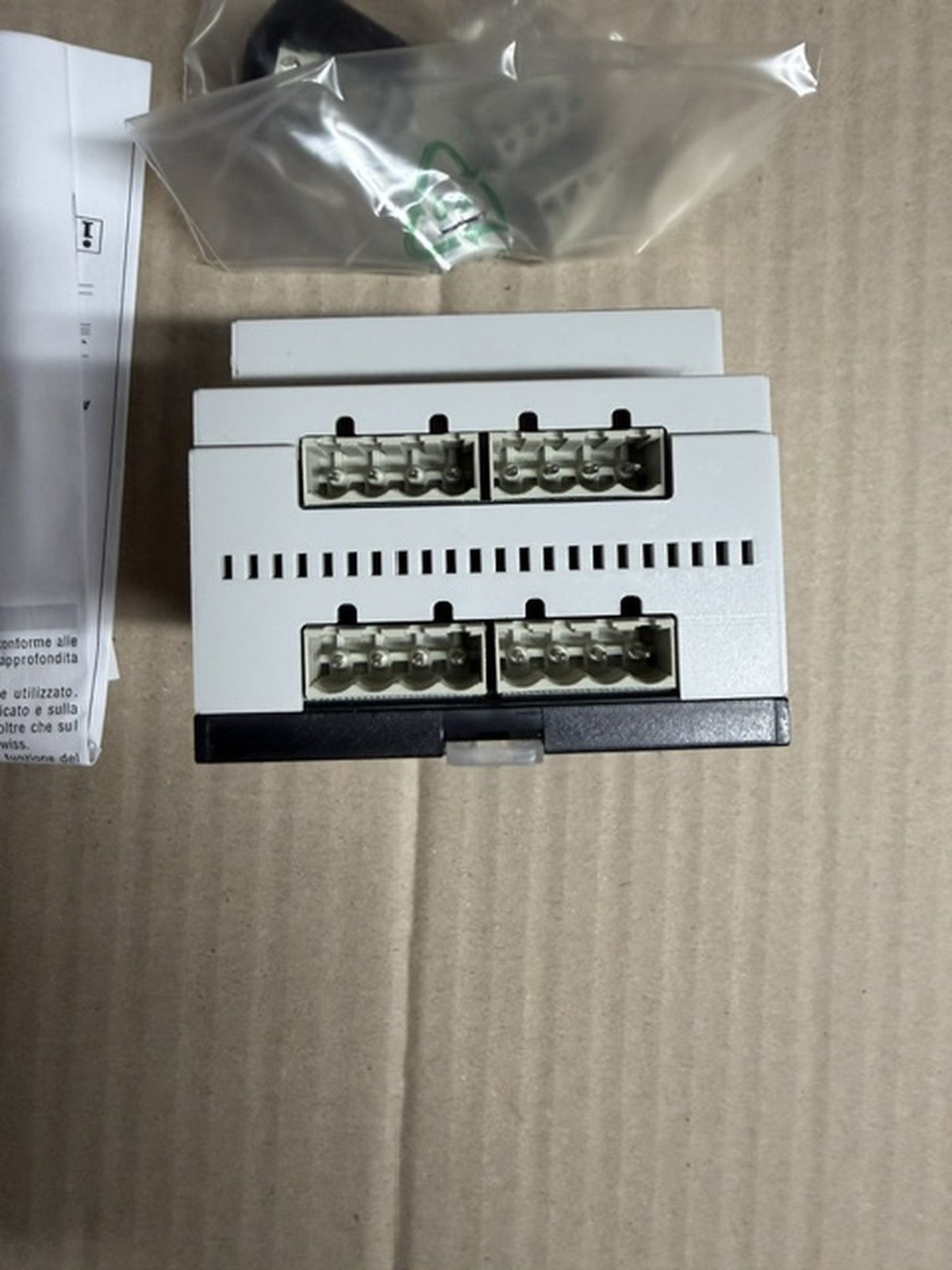Gewiss GW90726 ingresso binario 8 canali 10V KNX EIB guida DIN nuovo4