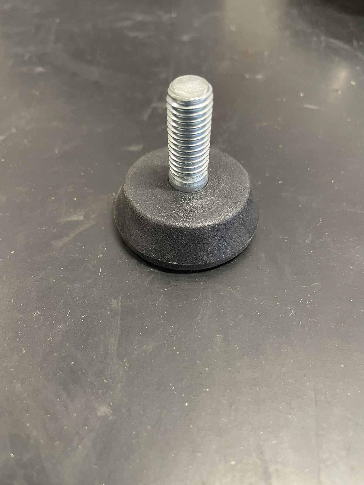 Piedini di Livellamento M10 Base Ø 40 mm Lotto 4 Pezzi1