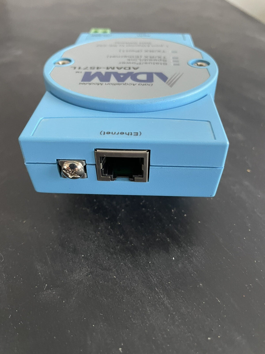 Advantech ADAM-4571L Convertitore Seriale RS-232 Ethernet Device Server2
