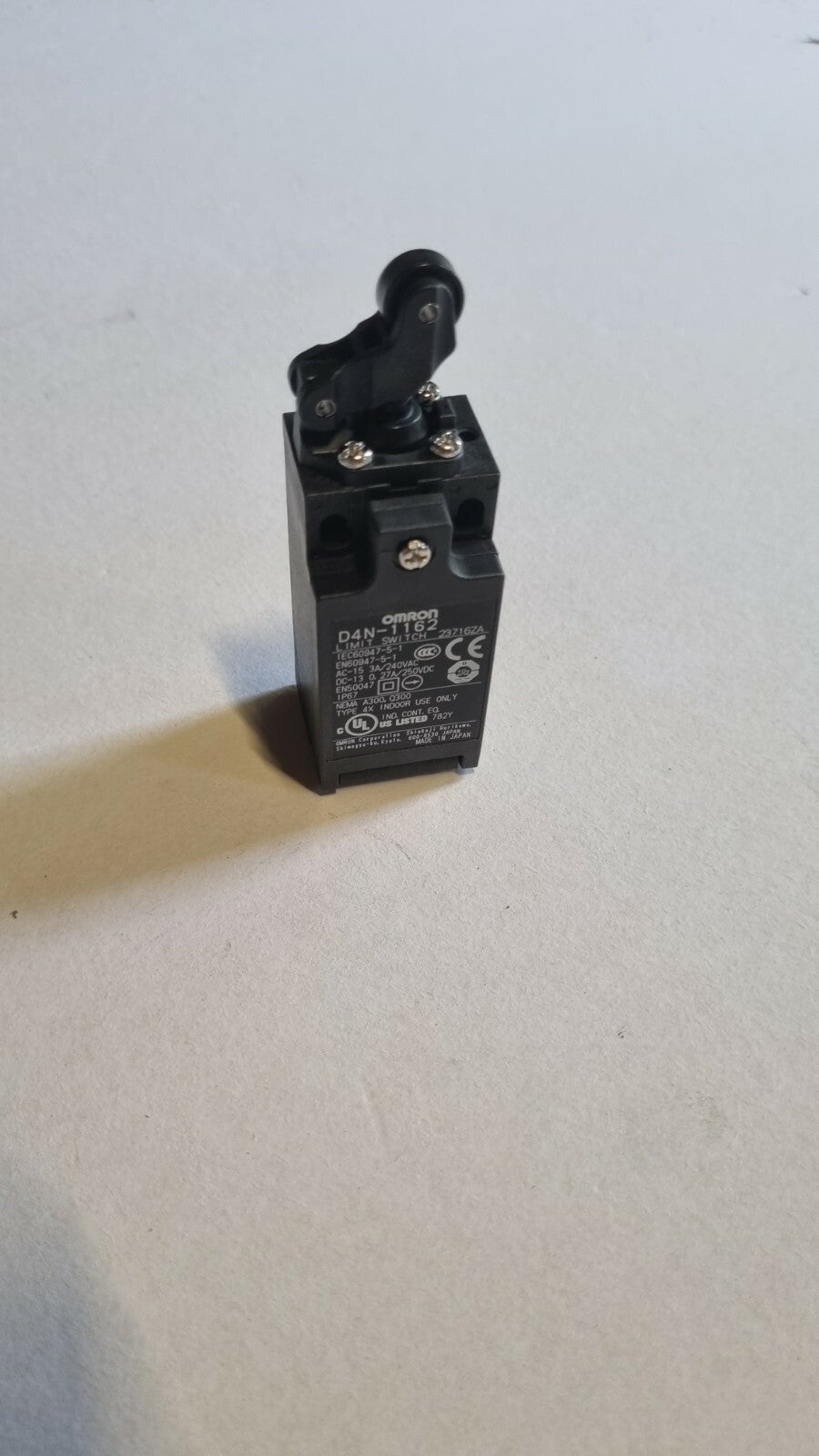 Omron D4N-1162 Finecorsa Interruttore di Posizione di Sicurezza0