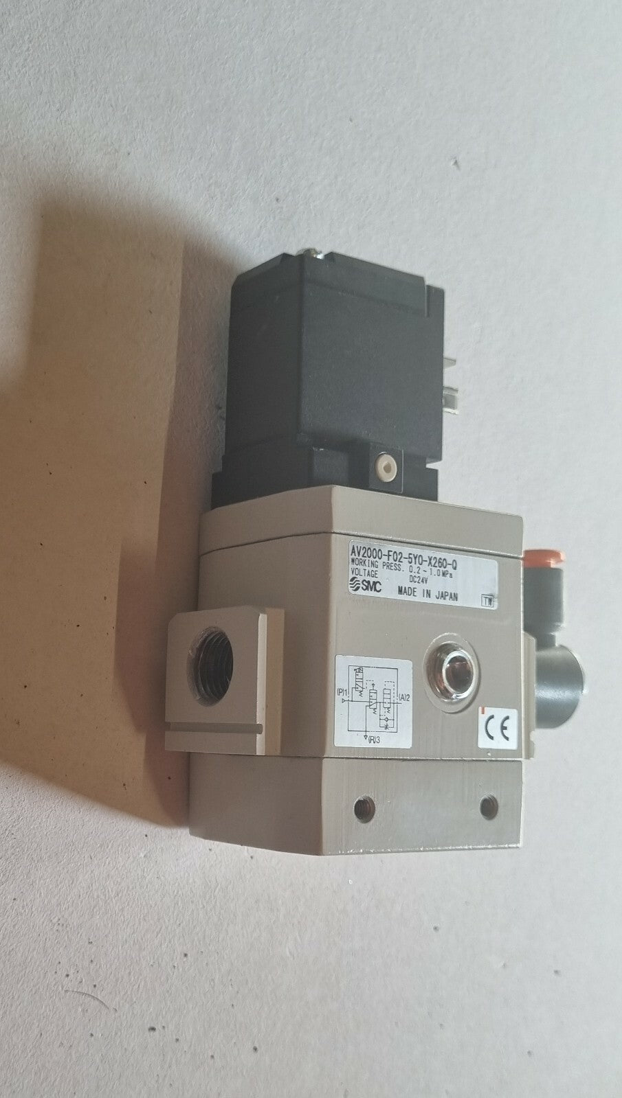 SMC AW2000-F02-5Y0-X260-Q Filtro Regolatore Aria Compressa Pneumatico2