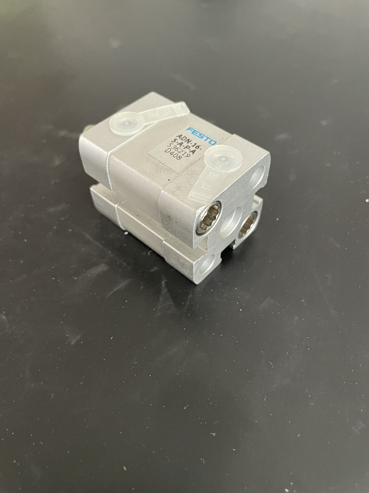 Festo ADN-16-5-A-P-A 536219 Cilindro Compatto Pneumatico2