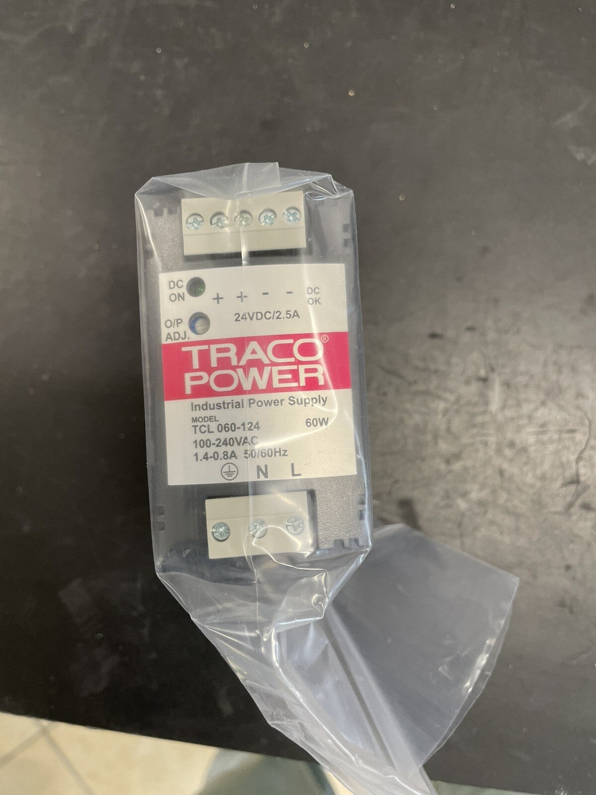 Traco Power TCL 060-124 Alimentatore Industriale 24V 2,5A0