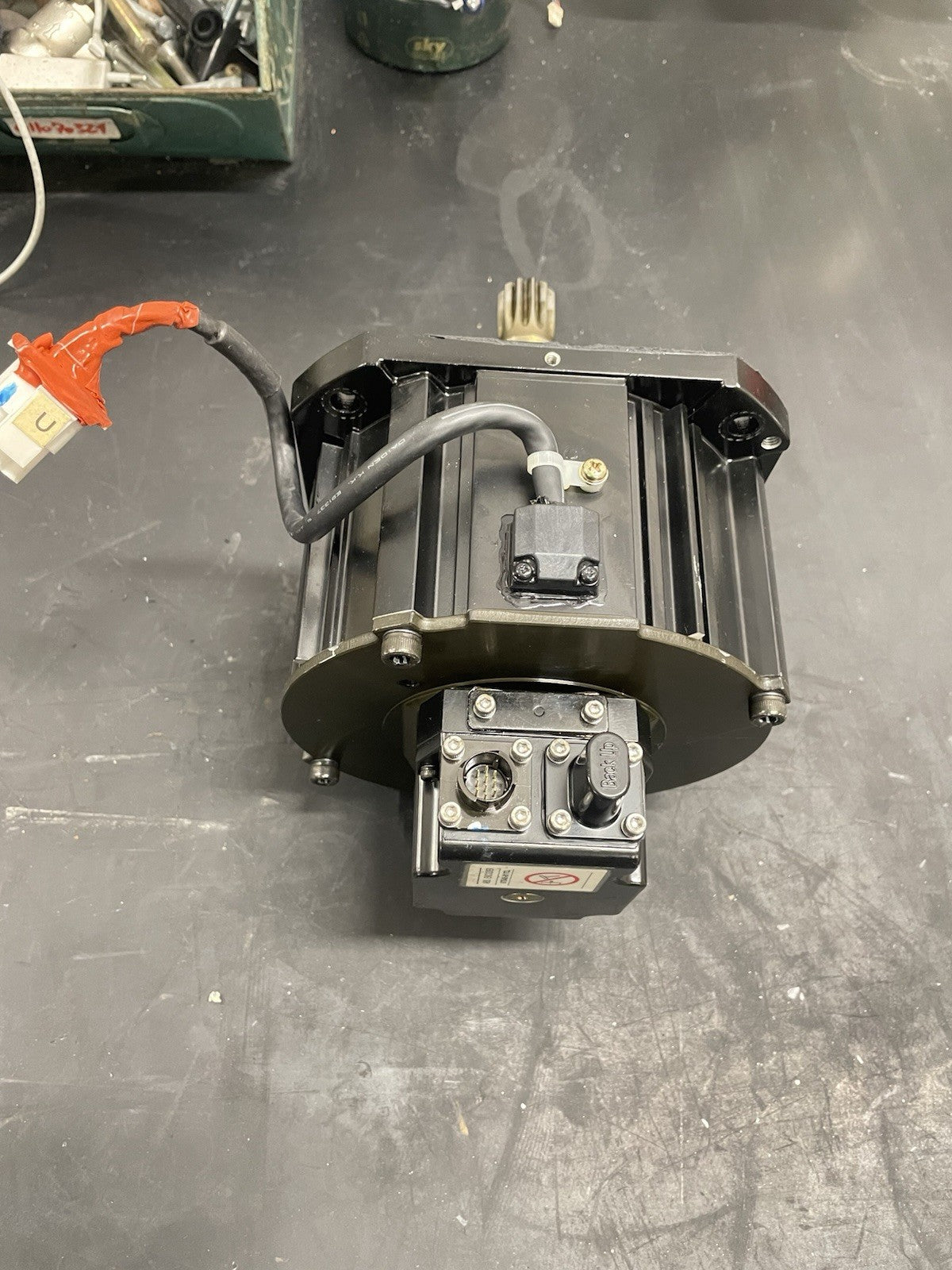 Yaskawa SGMRS-06A2B-YR21 Servomotore AC 550W 200V 2000 giri0