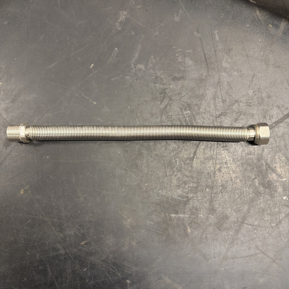 Enolgas Tubo Flessibile Estensibile Inox per Acqua 300 mm1