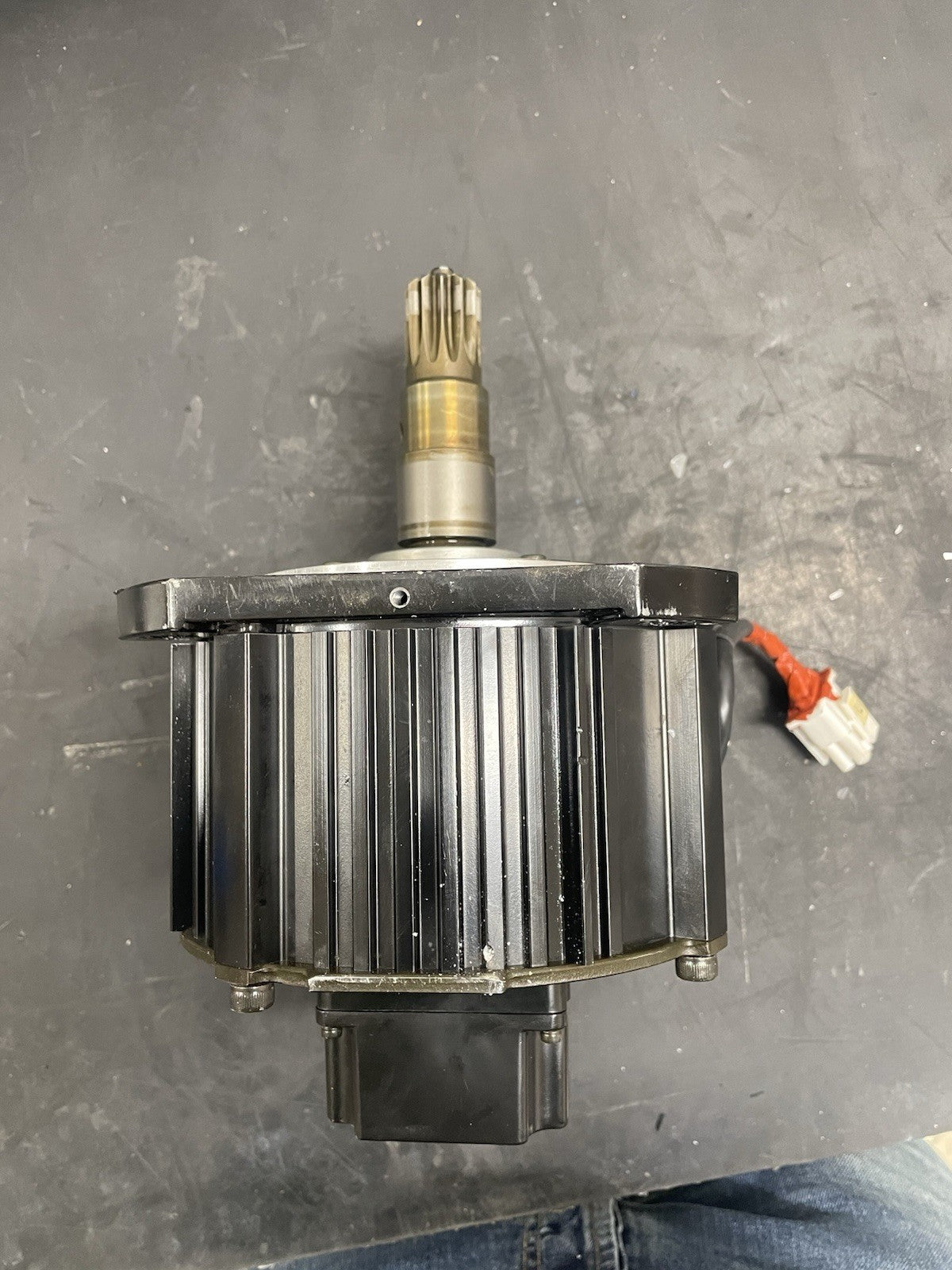 Yaskawa SGMRS-06A2B-YR21 Servomotore AC 550W 200V 2000 giri3