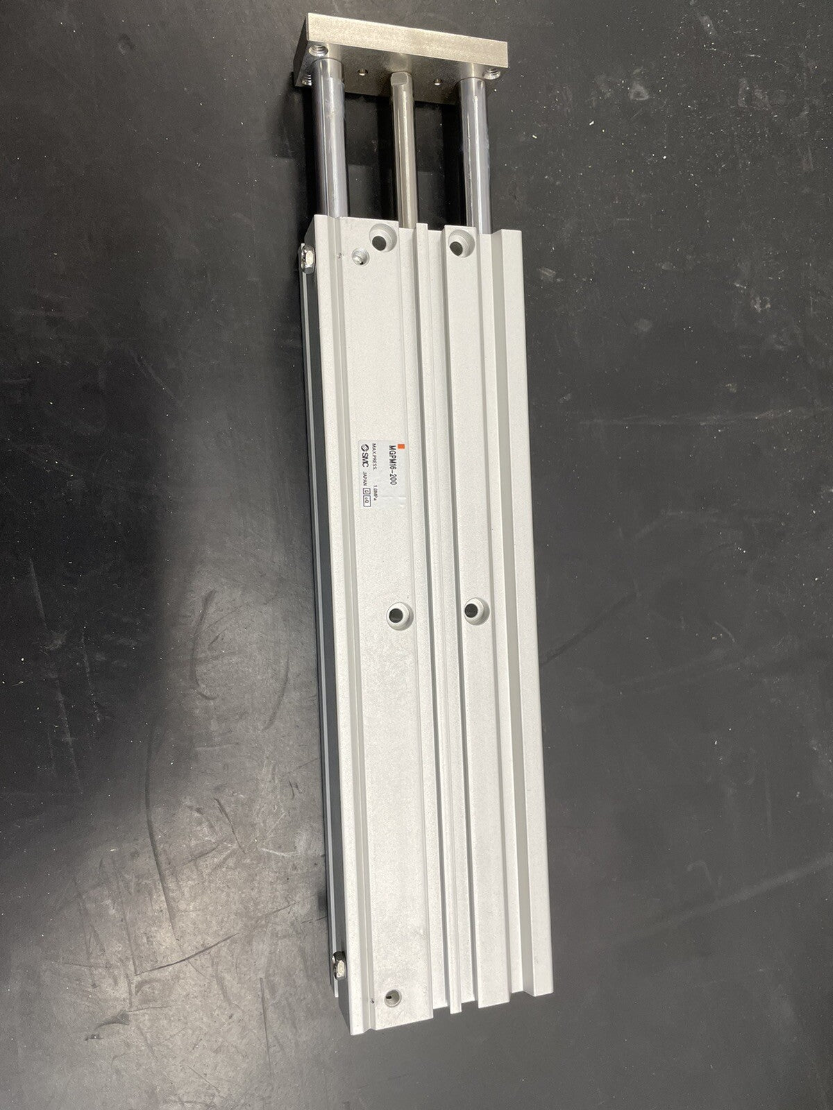 SMC MGPM16-200 Cilindro Guidato Compatto Alesaggio 16 Corsa 200 mm0